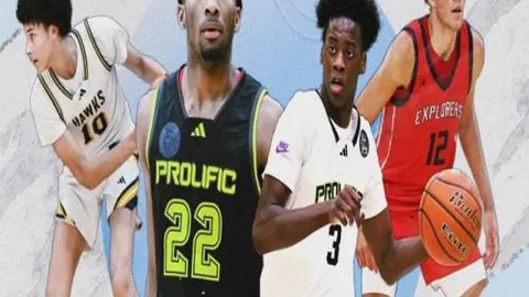 “NBA 4月30日季后赛高潮对决：詹姆斯经典瞬间回顾”